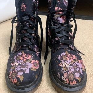 Doc martens flowers purple size 6